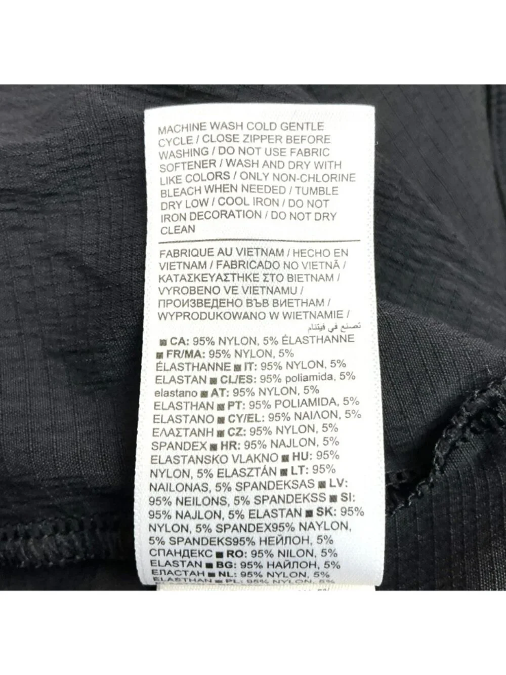 Athleta Nylon Stretch Zippered Pocket Shorts Womens 16 Black